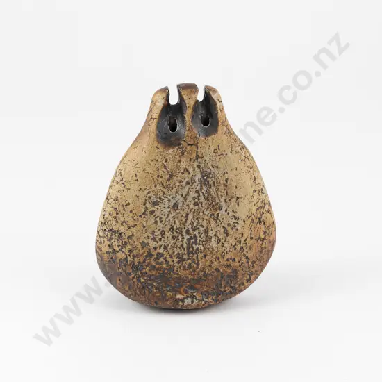 Len Castle Sedge Grass Vase
