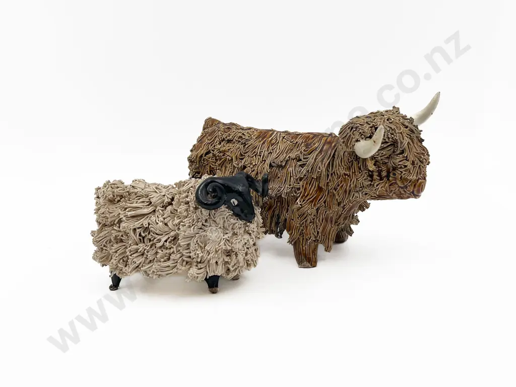 Castlewynd Studios Scotland Highland Cattle & Sheep (a/f) Image 1++