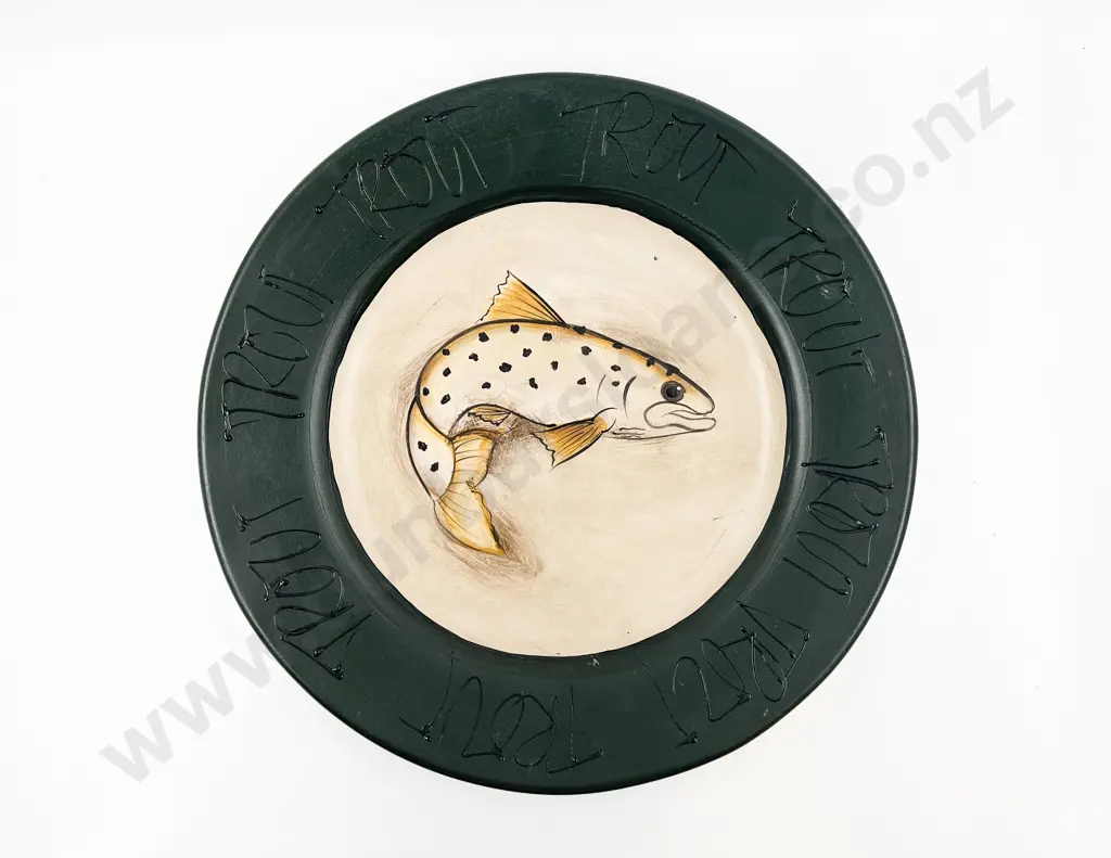 NZ Jellicoe Arts Charger with Trout Motif Image 1++