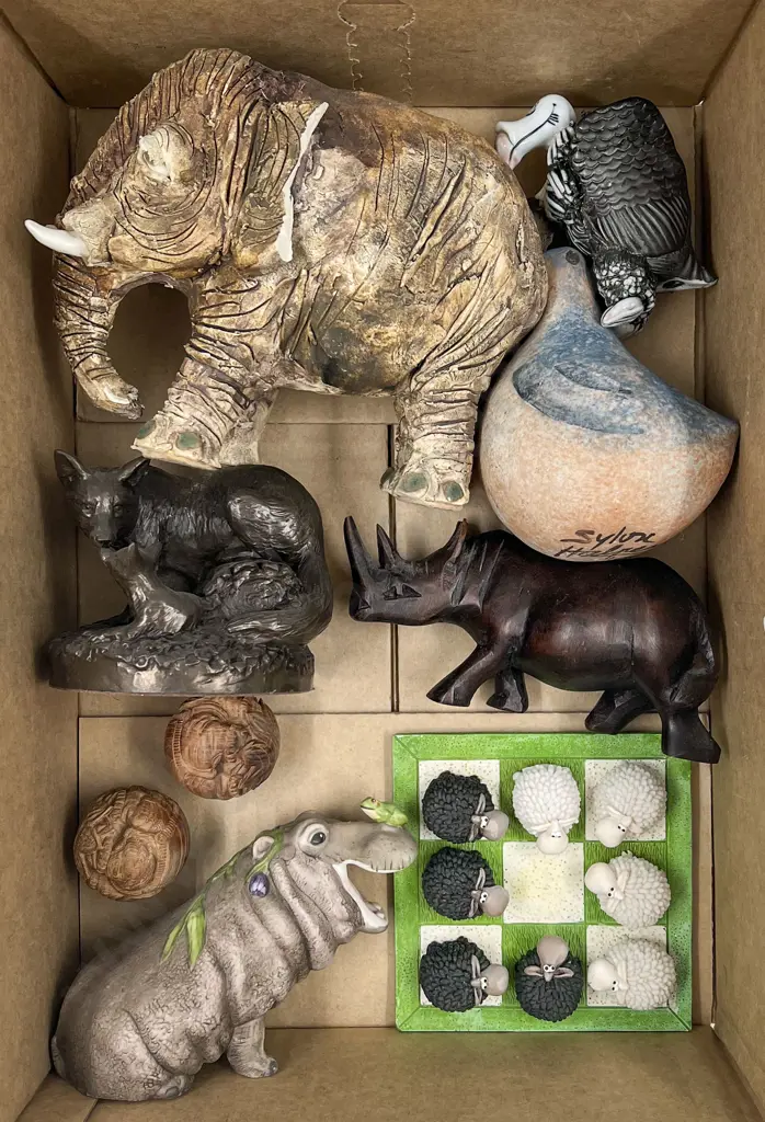 Small Box of Assorted Pottery Animal Ornaments etc Image 1++