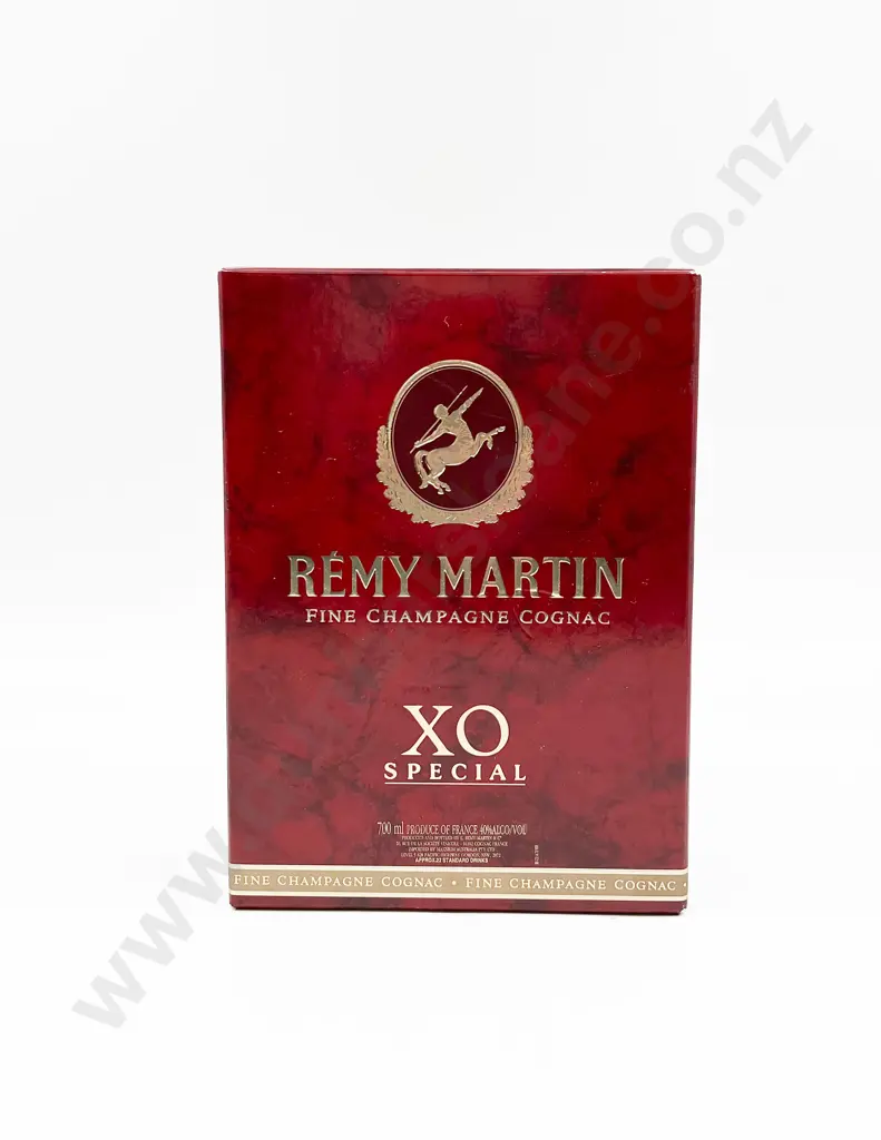 Remy Martin 700ml Fine Champagne Cognac XO Special in Presentation Box Image 1++