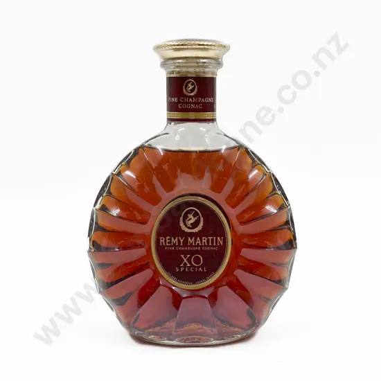 Remy Martin 700ml Fine Champagne Cognac XO Special in Presentation Box