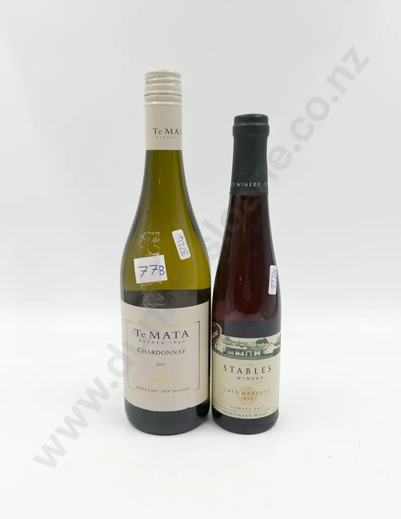 Te Mata Estate Chardonnay 2021 750ml with Other Image 1++