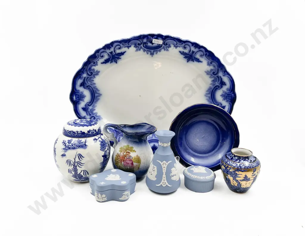 Small Quantity of Assorted Blue and White with Wedgewood Image 1++