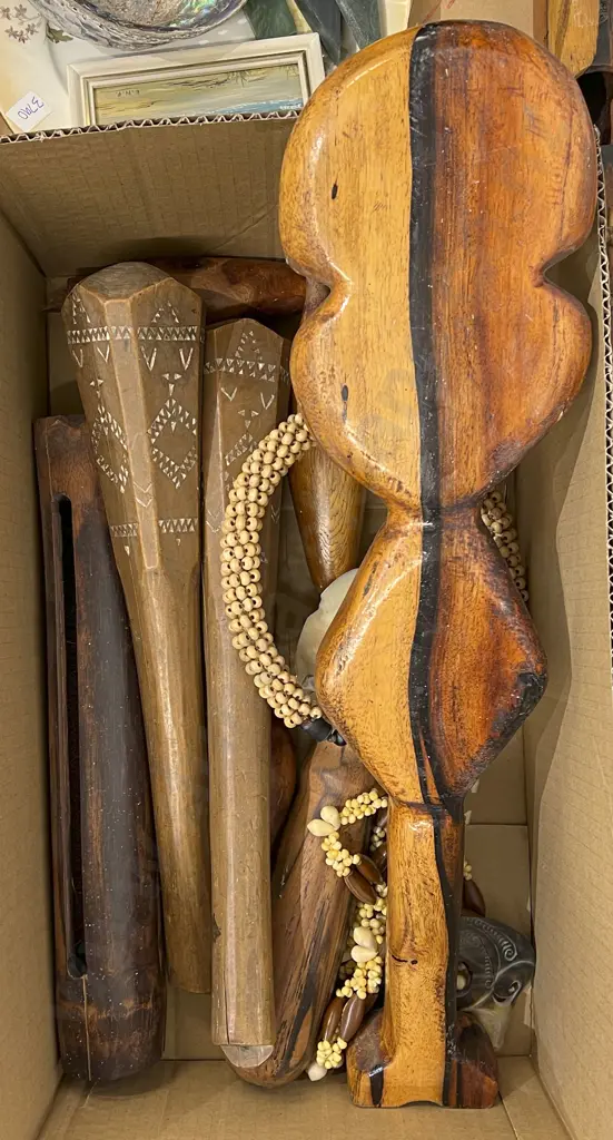 Box of Assorted Tribal Woodware etc Image 1++