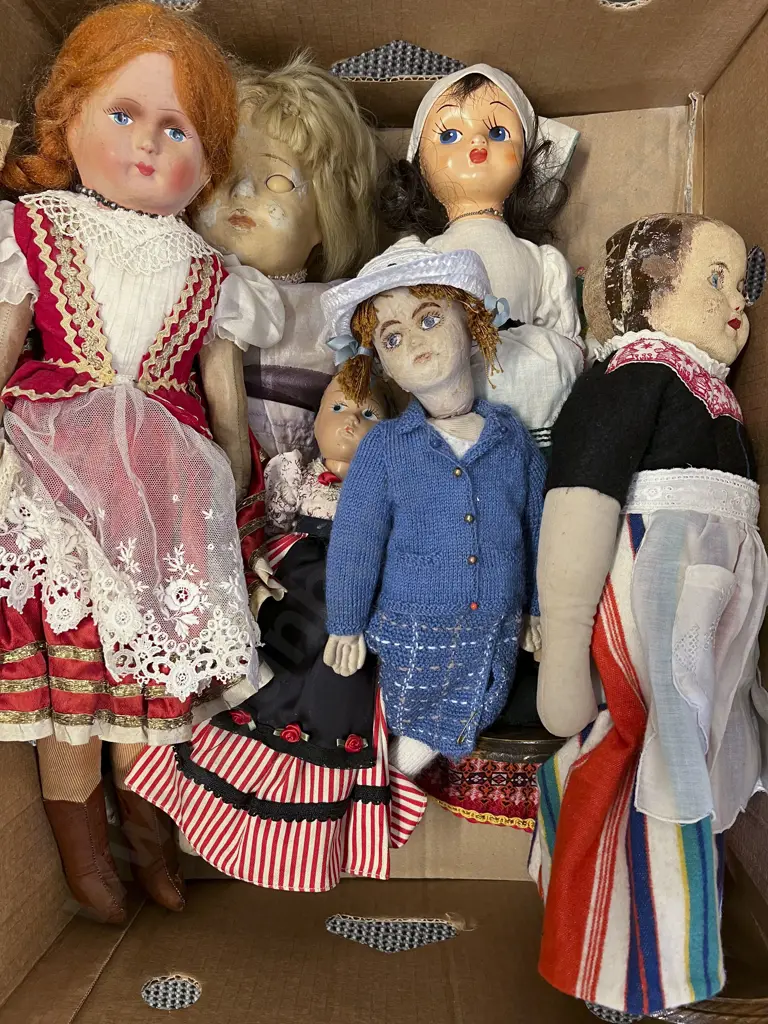 Vintage National Costume Dolls & Assorted Image 1++