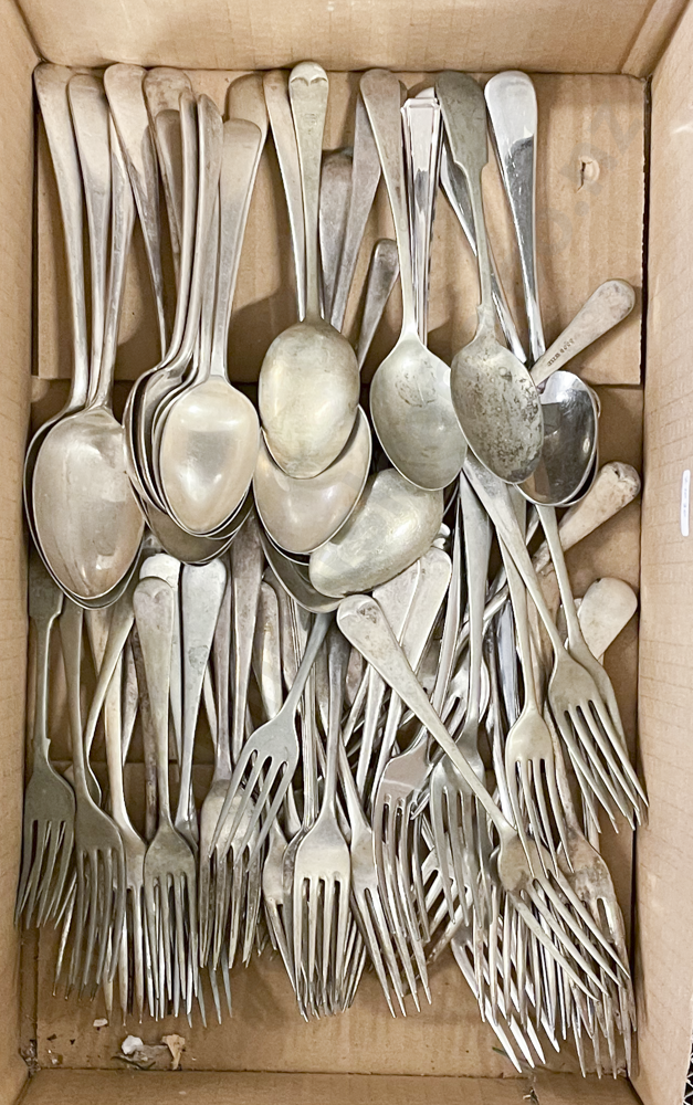 Box of Assorted S/P Cutlery Image 1++