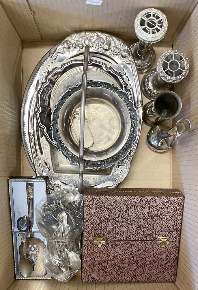 Box of Assorted S/P Including Souvenir Spoons Image 1++