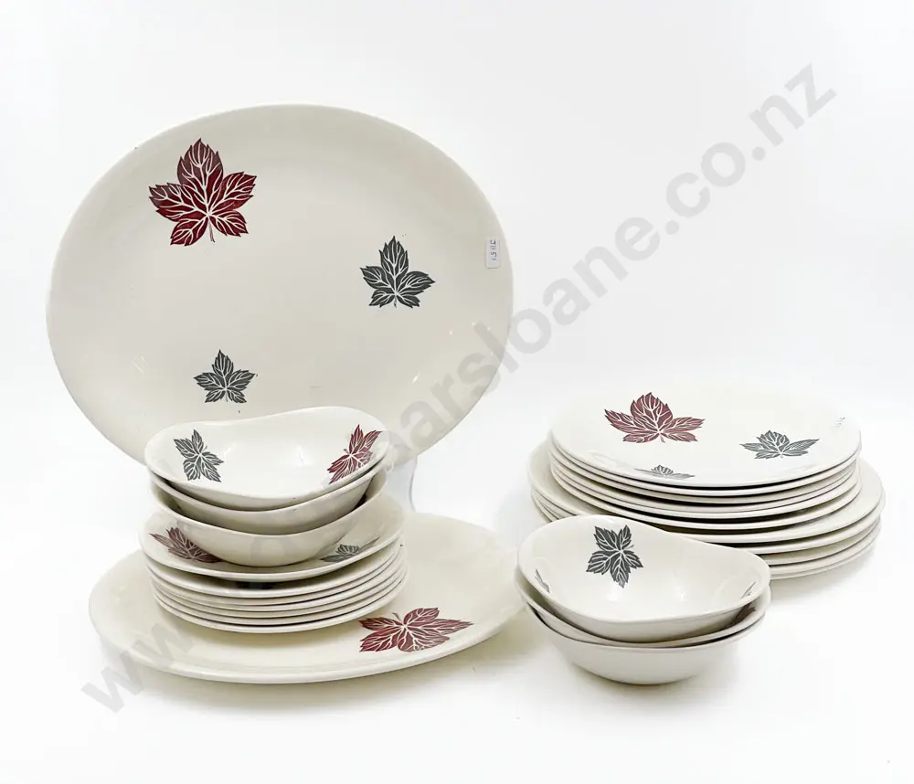 Grindley Mountain Pride Part Dinner Set Image 1++