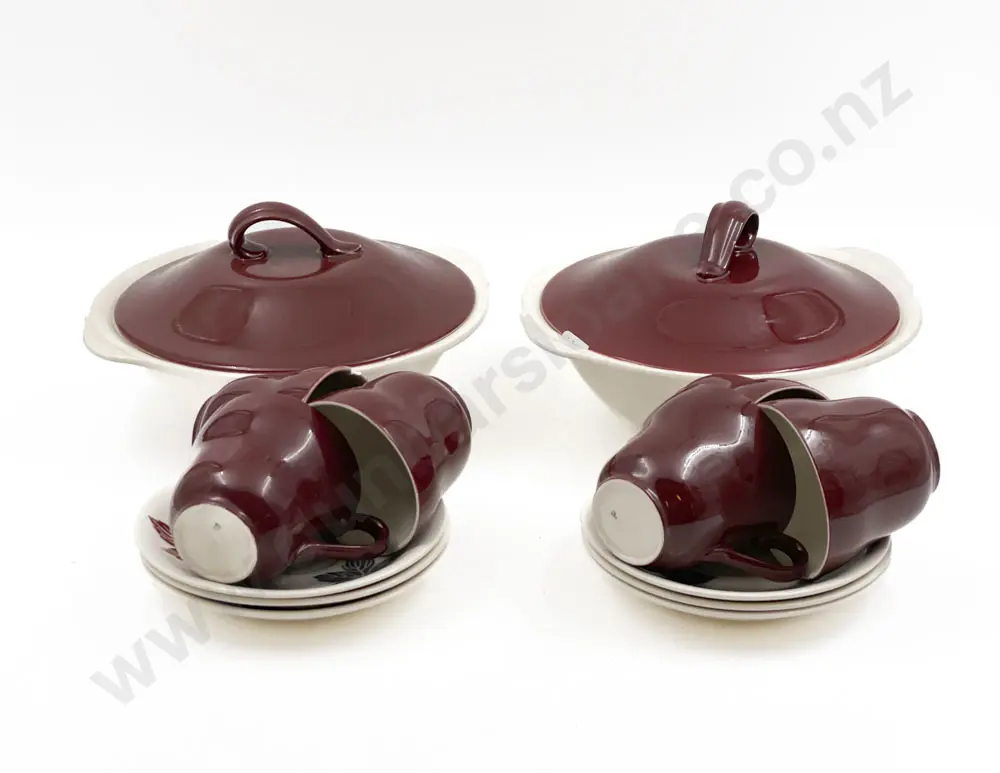 Grindley Mountain Pride Part Dinner Set Image 1++