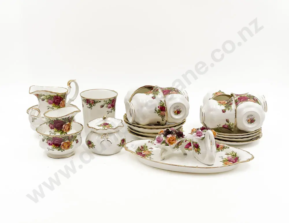 Large Quantity of Assorted Royal Albert "Old Country Roses" Tea China Image 1++