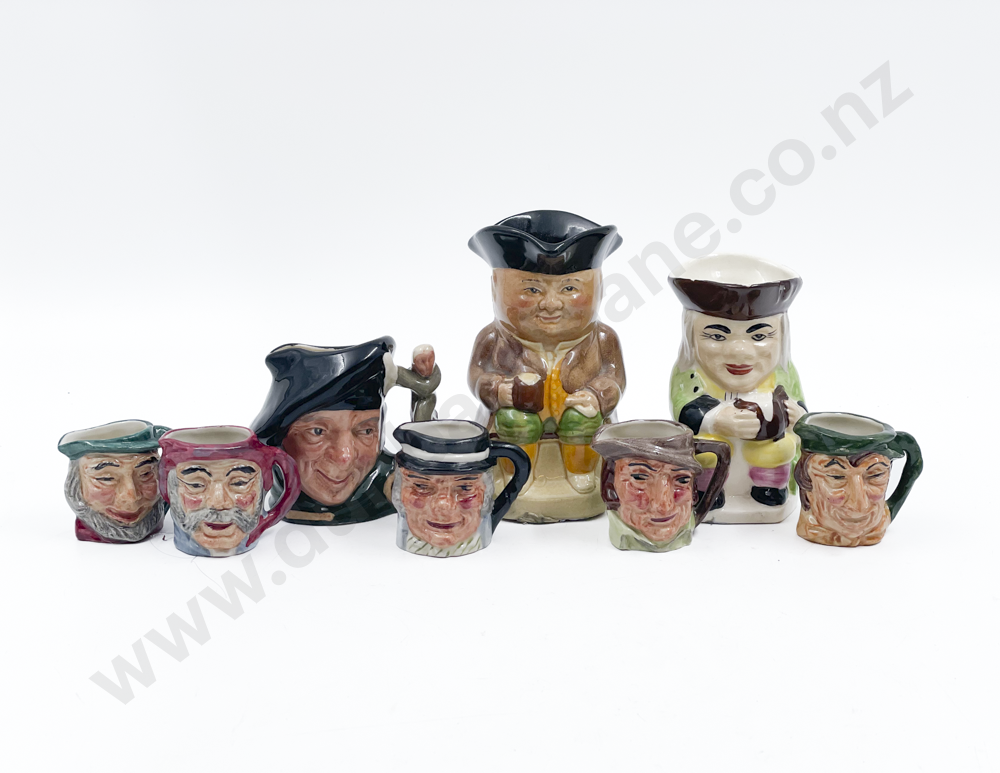 Small Quantity of Assorted Character Jugs Image 1++