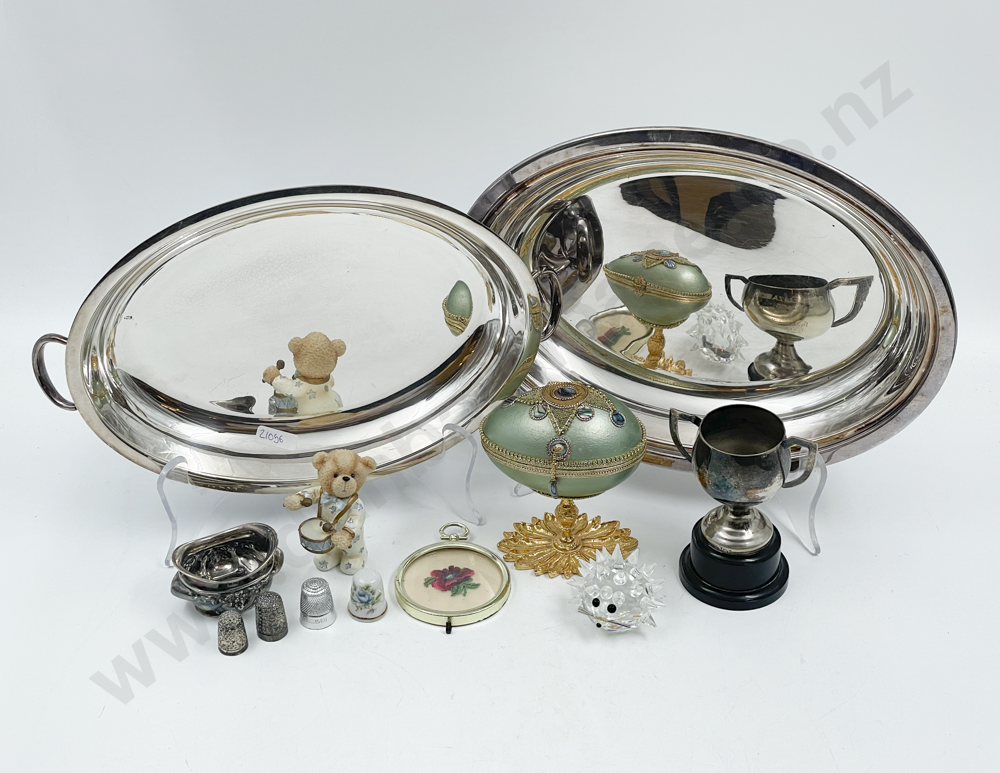 Small Quantity of Assorted Including Swarovski Hedgehog Image 1++