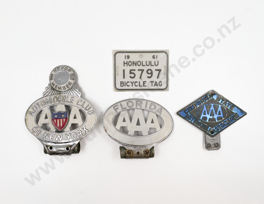 Bag of Assorted Vintage Car Badges Image 1++