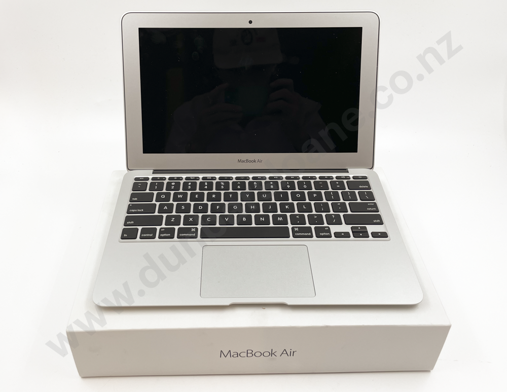 MacBook Air 11 Inch Image 1++