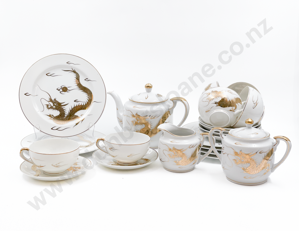 Dragon Decorated China Tea Set Image 1++