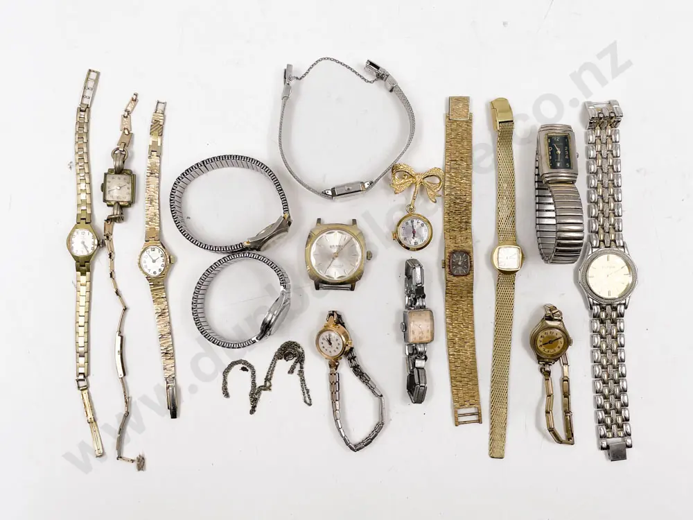 Bag of Assorted Watches Image 1++
