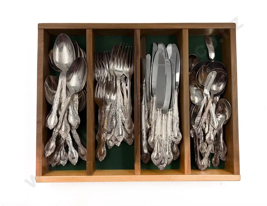 Quantity of S/P Cutlery Image 1++