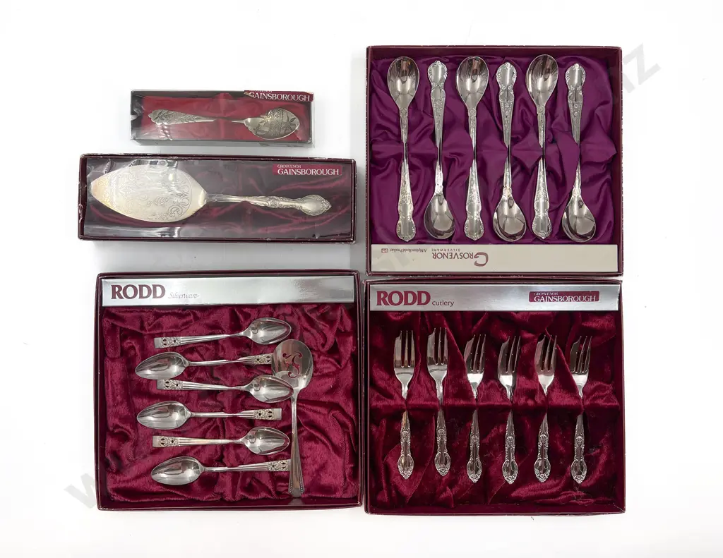 Small Quantity of Boxed Cutlery Image 1++