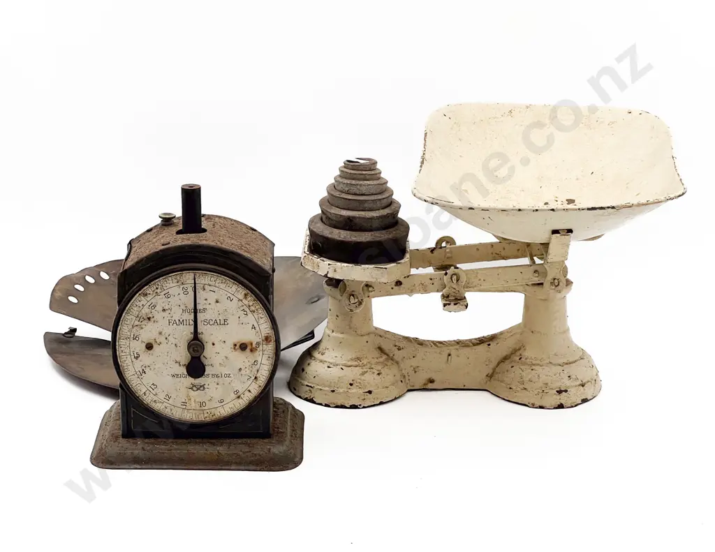 Vintage Kitchen Scales and Weights etc Image 1++
