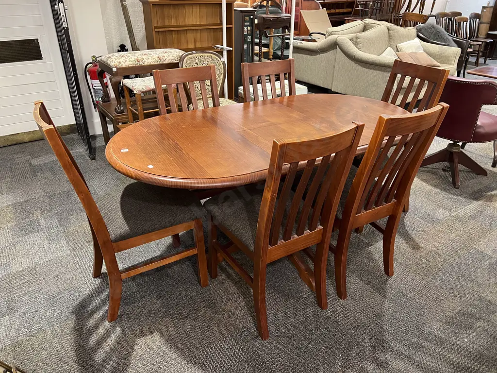 Extension Dining Table with Six Chairs Image 1++