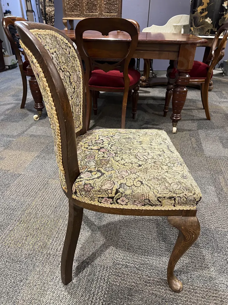 Tapestry Upholstered Oak Single Chair Image 1++
