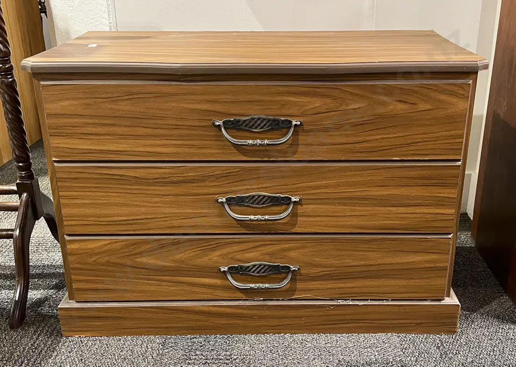 Three Drawer Low Chest Image 1++