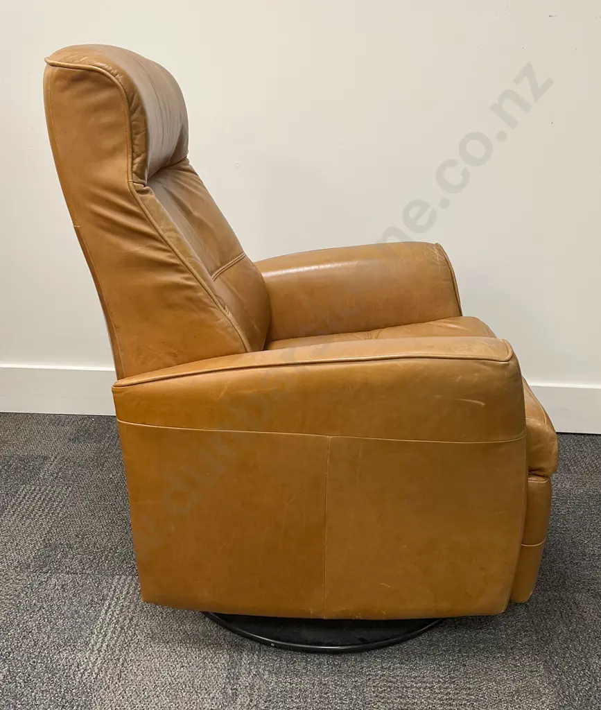 Leather Recliner Chair Image 1++