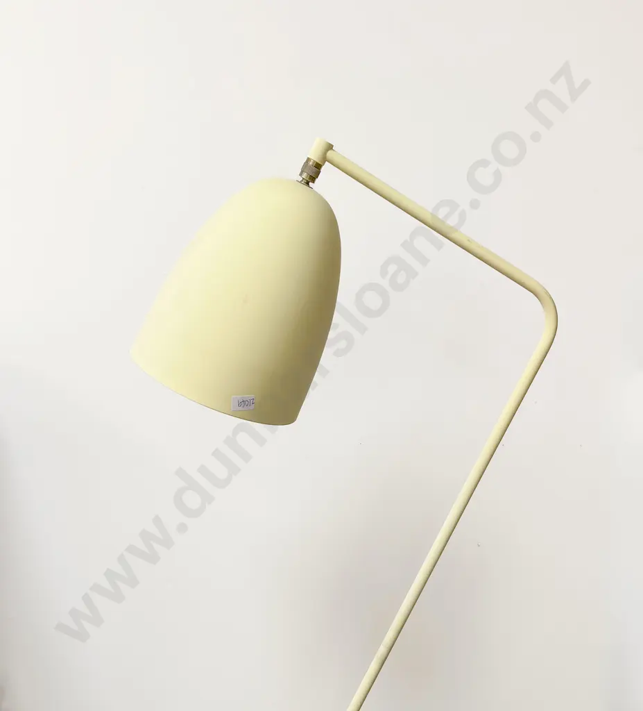 Modern Floor Standing Lamp Image 1++