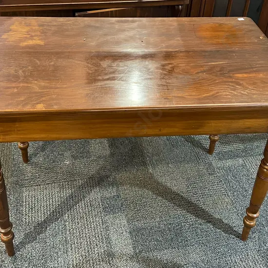 Rimu Side Table