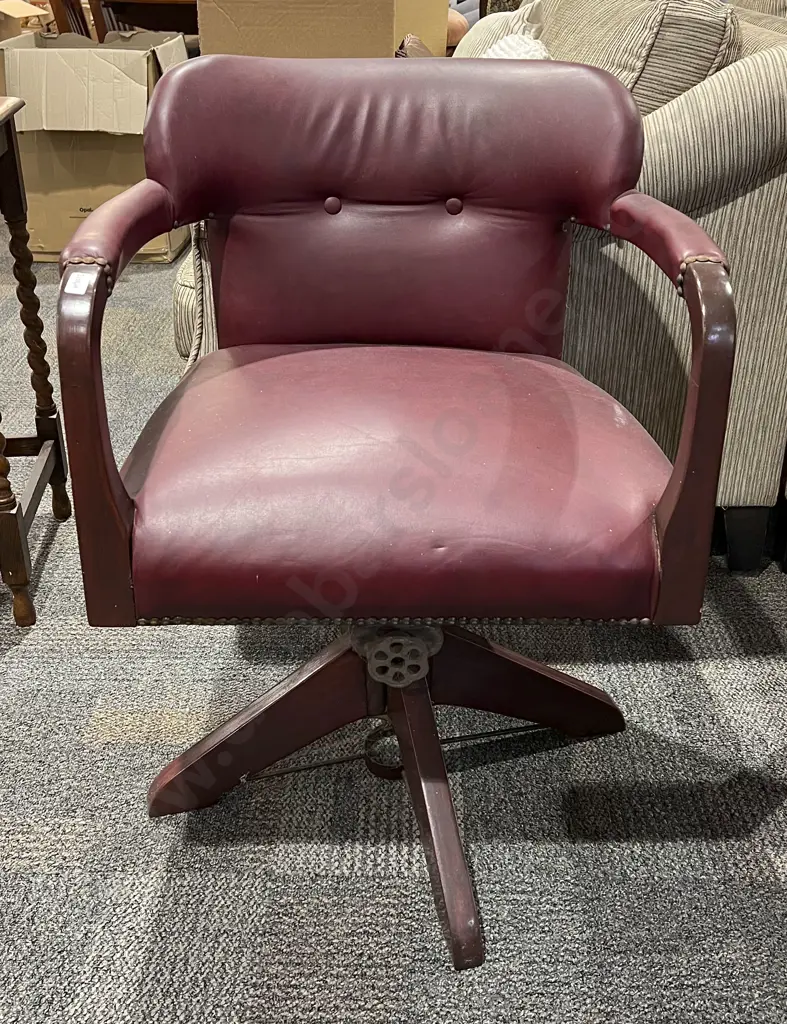 Leather Tub Chair Image 1++