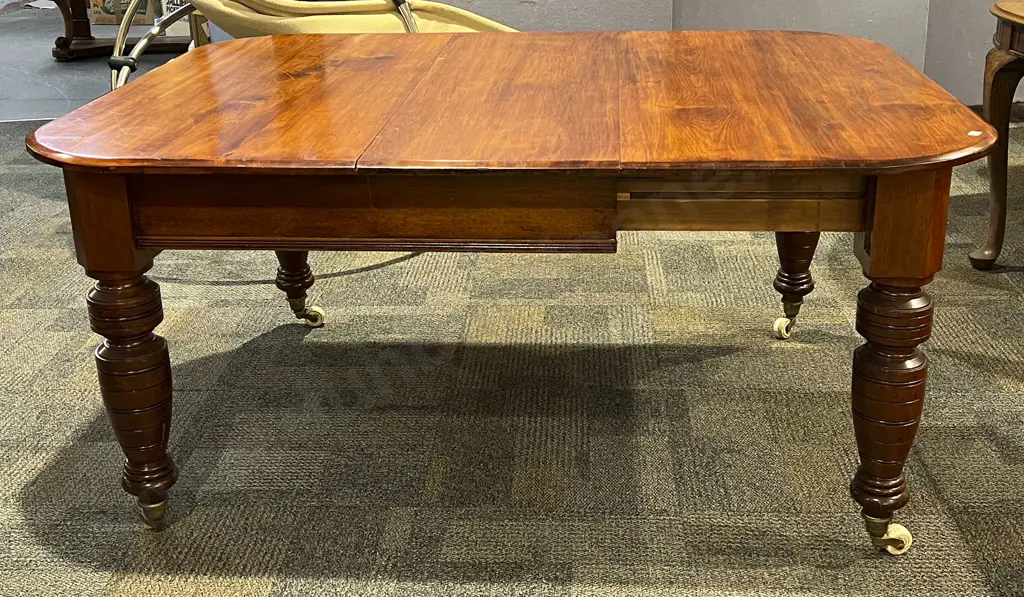 Colonial Kauri Extension Dining Table With 2 Extra Leaves Image 1++