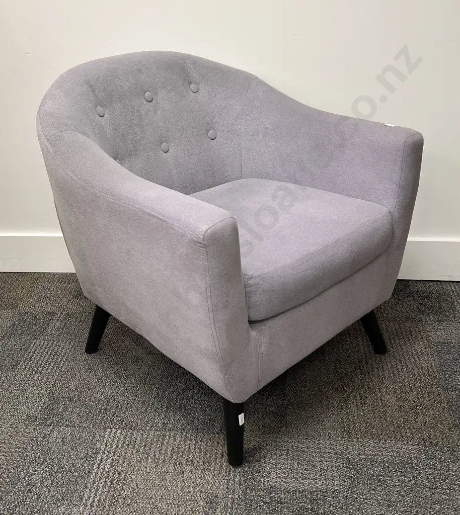 Modern Upholstered Button Back Tub Chair Image 1++