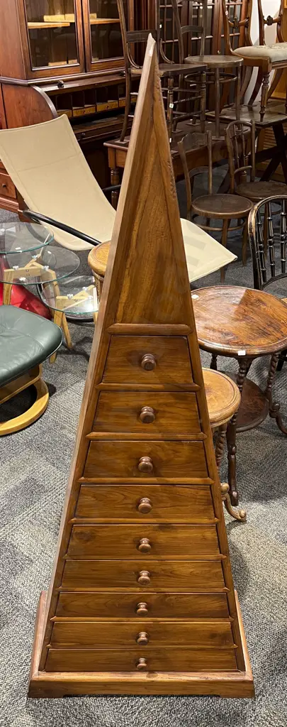 Triangular Chest of Drawers Image 1++