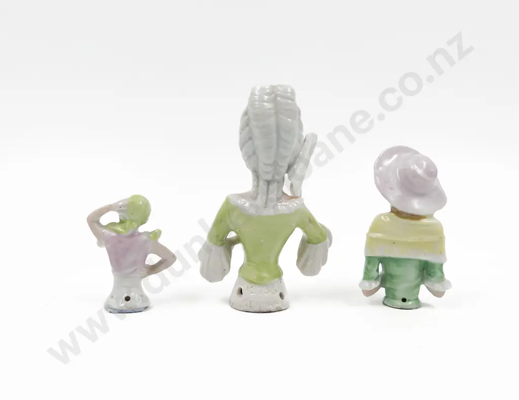 Three Lady China Half Head Dolls Image 1++