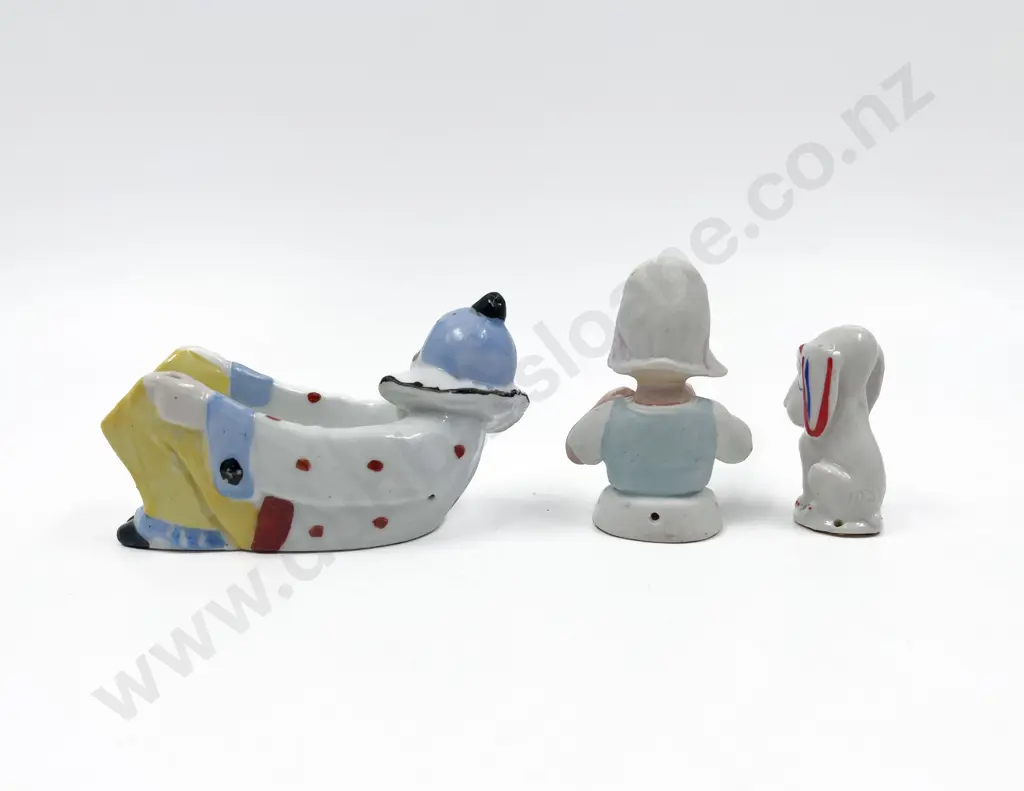 Dutch Girl and Novelty Dog Half Head Dolls and Dish Image 1++