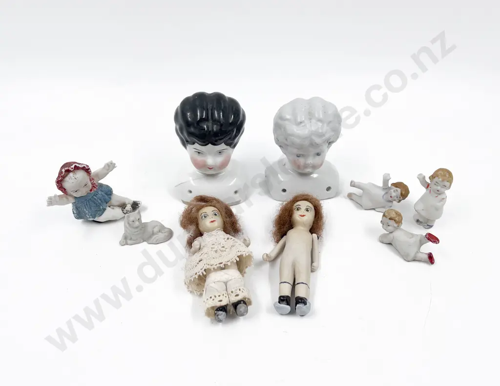 Two Victorian Shoulder Plate Dolls Image 1++