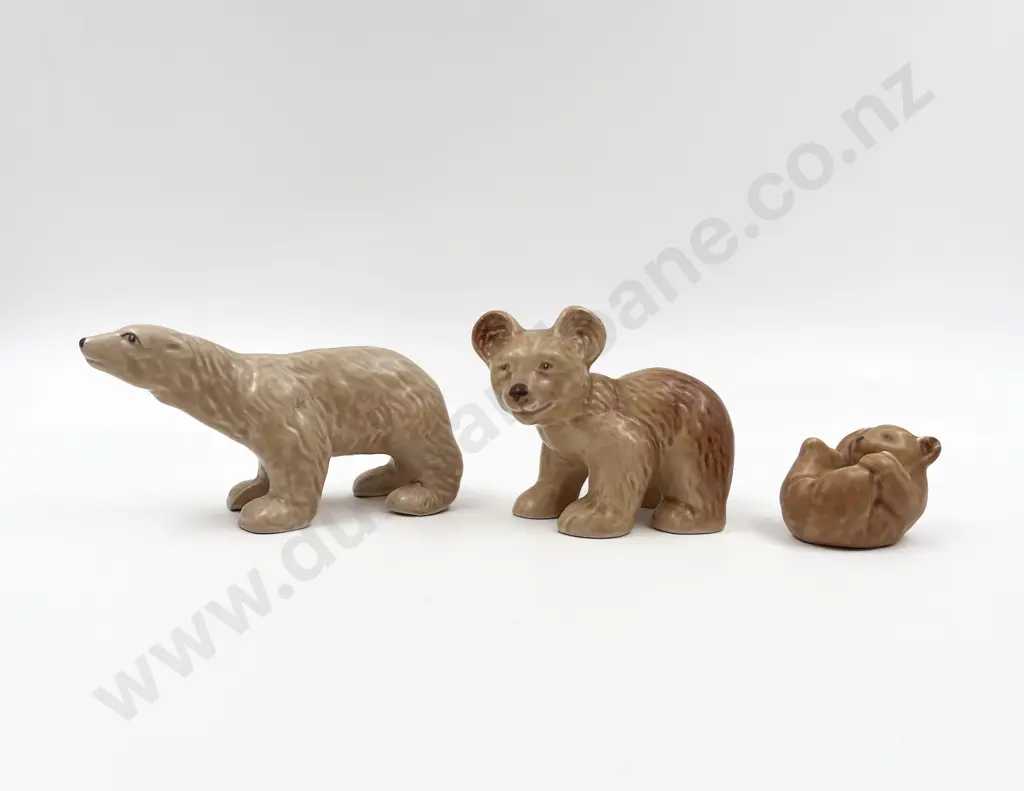 Sylvac Polar Bear and Two Bear Cubs Image 1++
