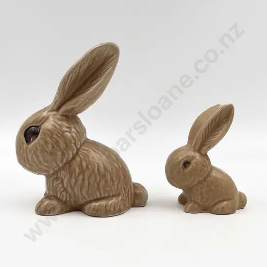 Two Sylvac Bunny Rabbits