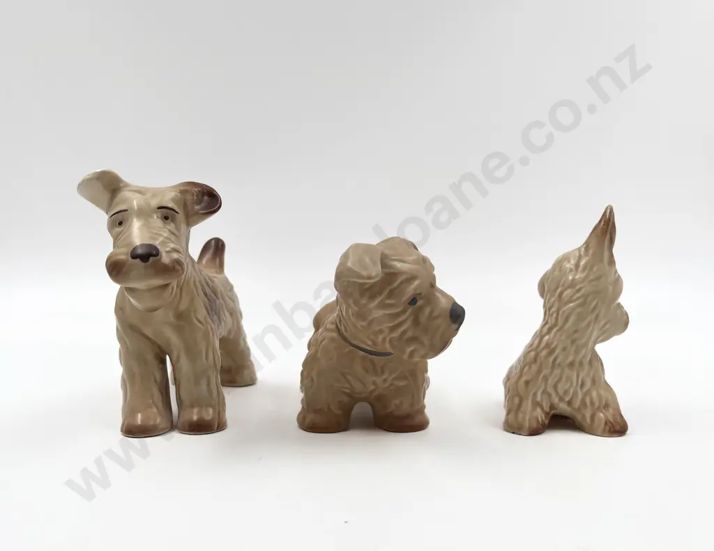 Three Sylvac Puppies Image 1++