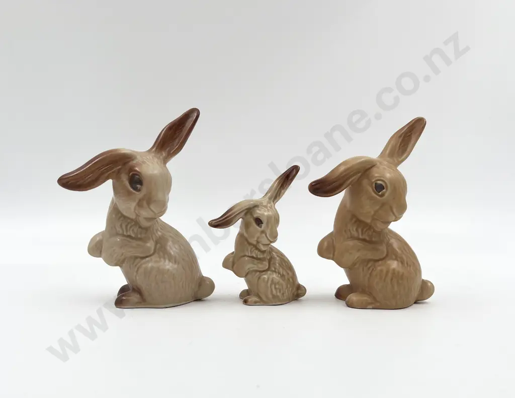 Three Sylvac Bunny Rabbits Image 1++