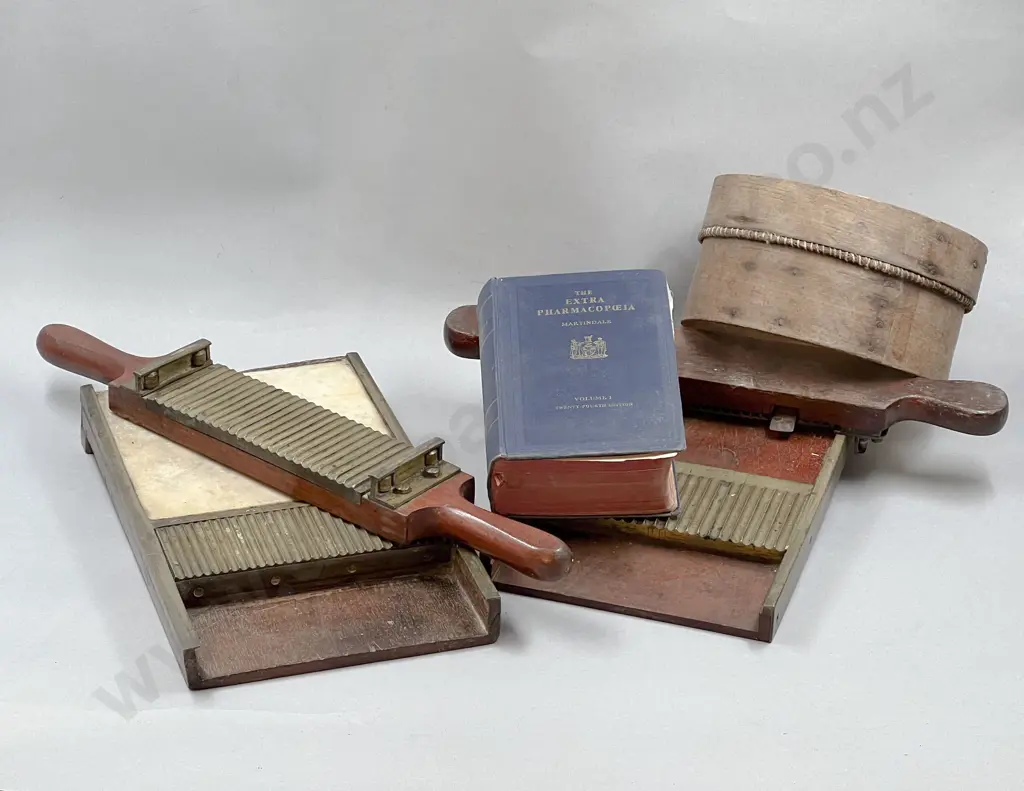 Quantity of Vintage Pill-making Apparatus including 'The Extra Pharmacopœia 1958' Image 1++