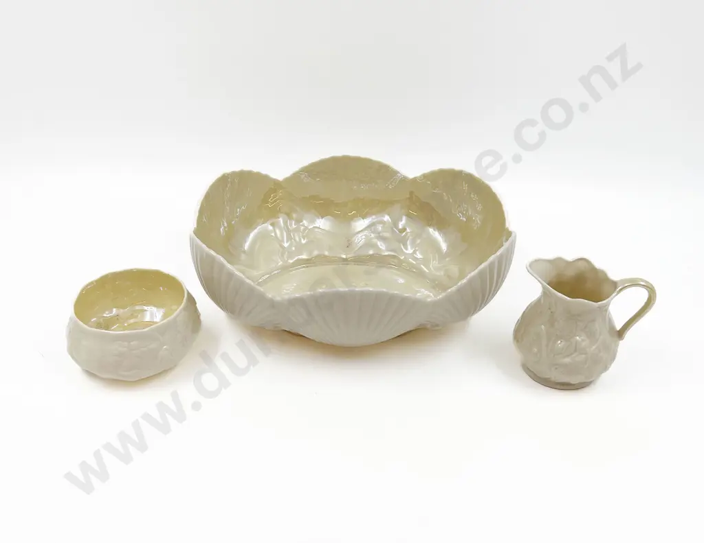 Large Belleek Scollop Shell Moulded Fruit Bowl Image 1++
