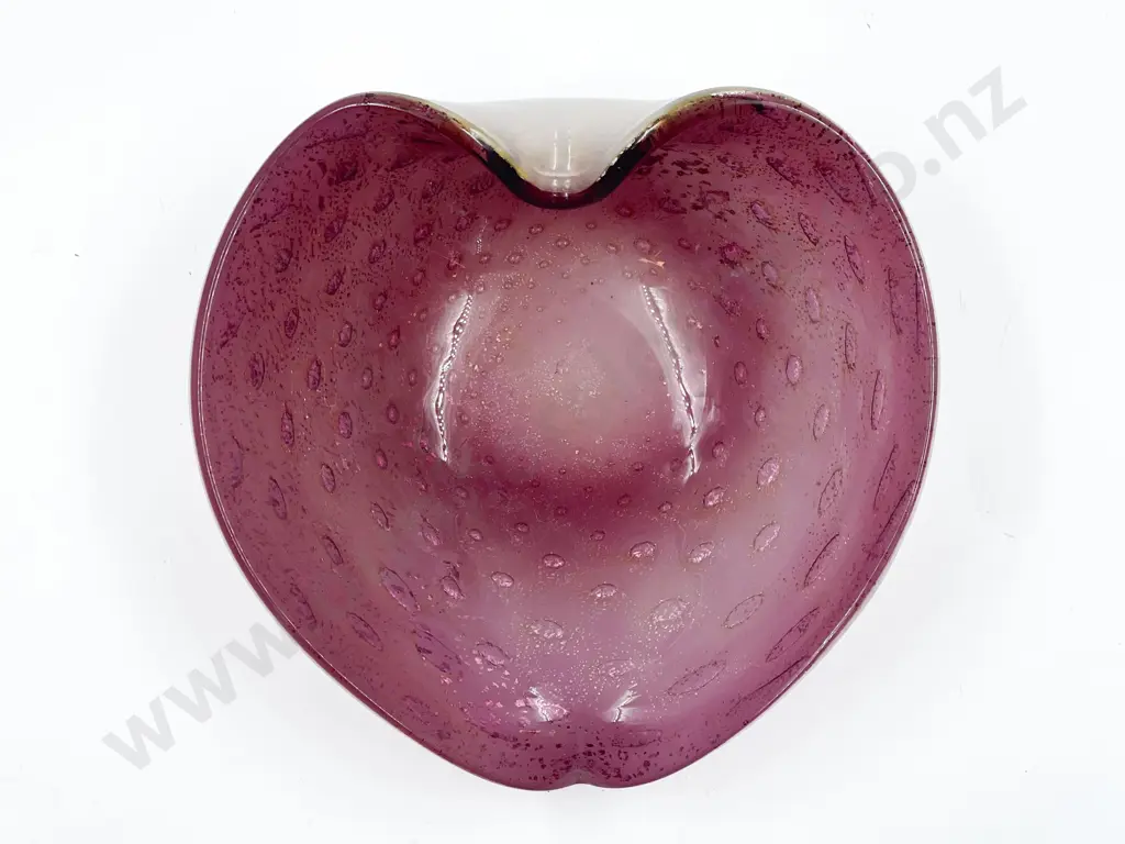 Murano Bullicante Dark Pink Heart Shaped Dish Image 1++