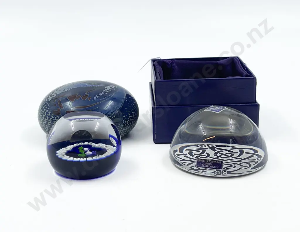 Three Scottish Glass Paperweights Image 1++