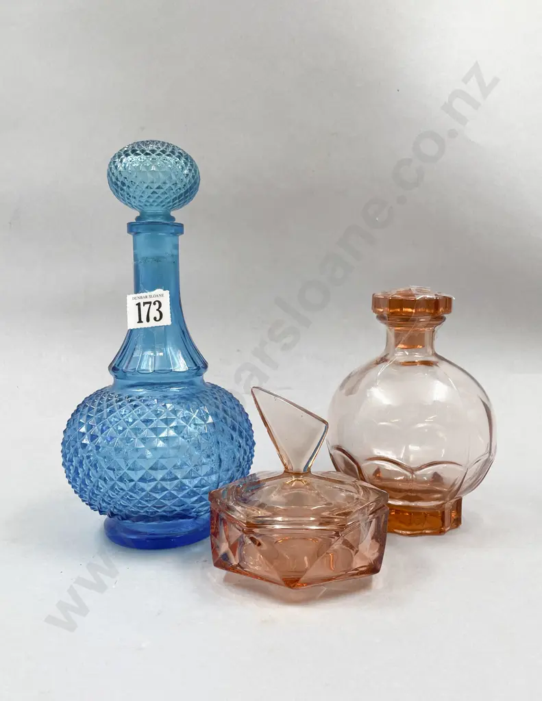 Small Sized Genie Bottle Image 1++