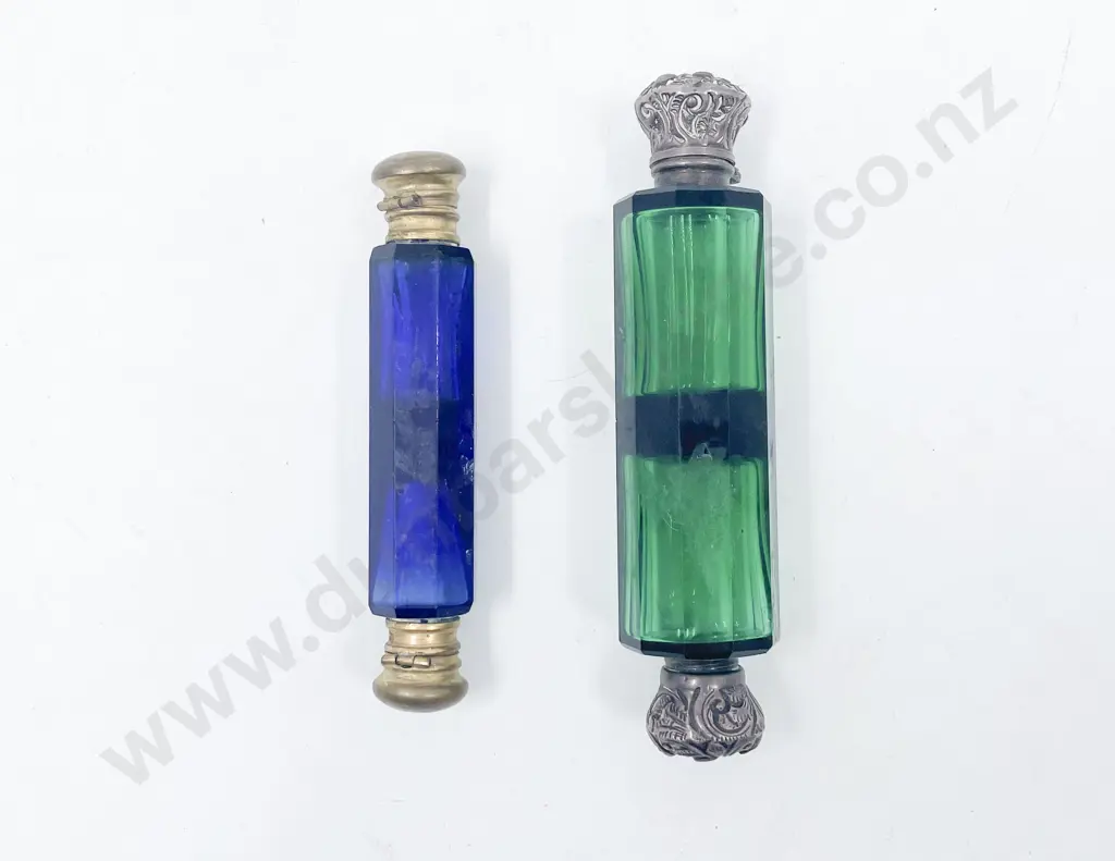 Vict. Bristol Green & Blue Double-ended Scent Bottles Image 1++