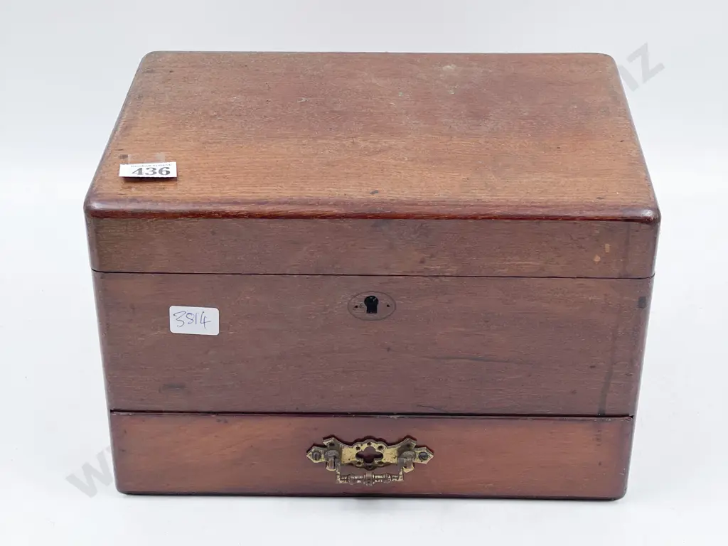 Vict Partly Fitted Mahogany Doctor's/Chemist's Work Box Image 1++