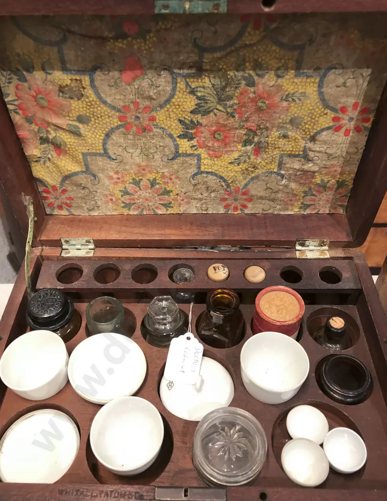 Vict Partly Fitted Mahogany Doctor's/Chemist's Work Box Image 1++