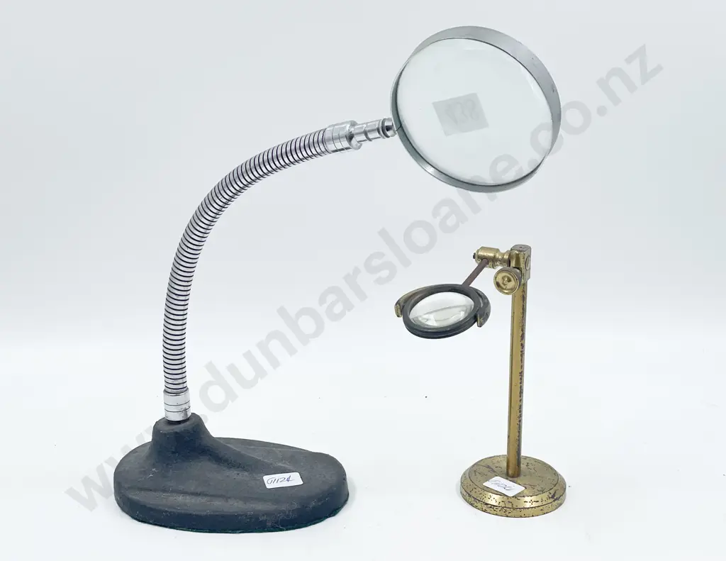 Two Desk Magnifying Glasses Image 1++
